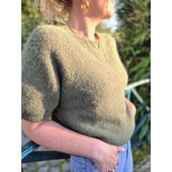 Pull manches courtes.