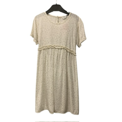 Robe blanche à fleurs